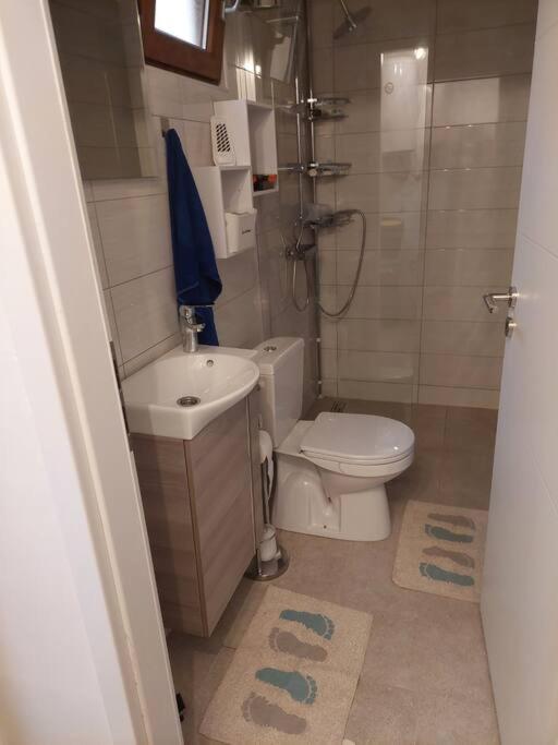 Holiday home Atraktivna Kuca Sa Saunom I Grijanim Jacuzzijem *