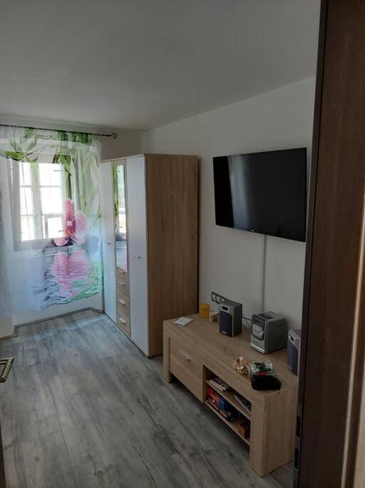 Holiday home Atraktivna Kuca Sa Saunom I Grijanim Jacuzzijem *