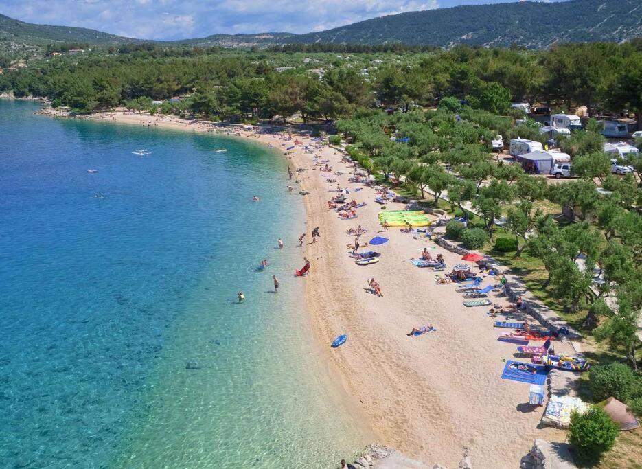 Prázdninový dům Atraktivna Kuca Sa Saunom I Grijanim Jacuzzijem Cres
